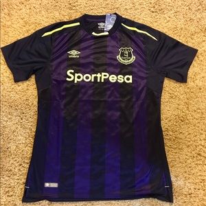EVerton FC Umbro Jersey size L